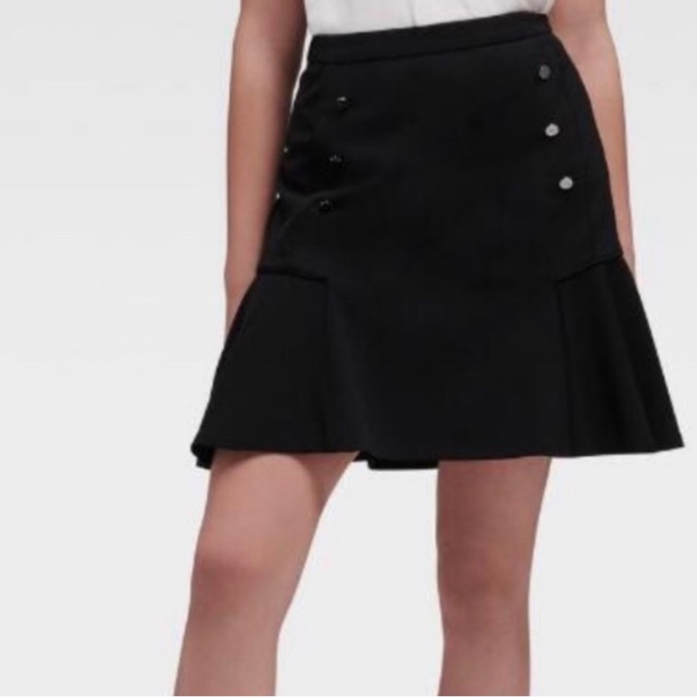 DKNY sz 6 black a line skirt 524